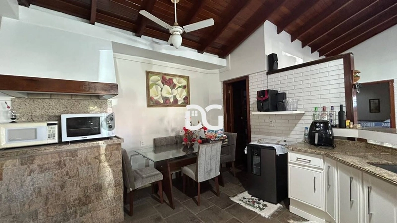 Casa de 3 dormitórios em excelente localização: 17ª foto da galeria de imagens do imóvel