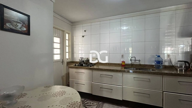 Casa de 3 dormitórios em excelente localização: 10ª foto da galeria de imagens do imóvel