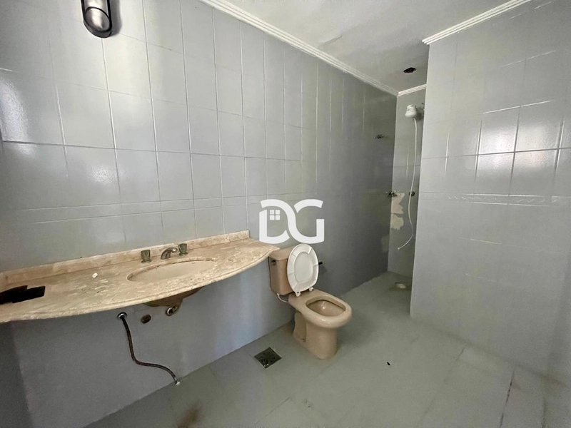 Excelente casa localizada a 01 quadra do mar com 5 dormitórios: 27ª foto da galeria de imagens do imóvel