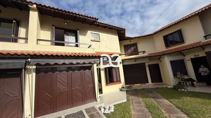 Excelente duplex, ideal para quem busca conforto, em condomínio.: 2ª foto da galeria de imagens do imóvel