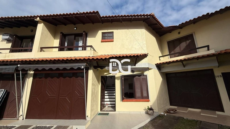 Excelente duplex, ideal para quem busca conforto, em condomínio.: 1ª foto da galeria de imagens do imóvel