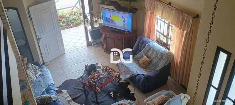 Casa a poucos metros de distância do mar: 7ª foto da galeria de imagens do imóvel