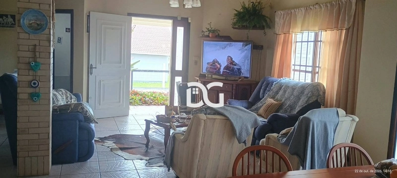 Casa a poucos metros de distância do mar: 5ª foto da galeria de imagens do imóvel