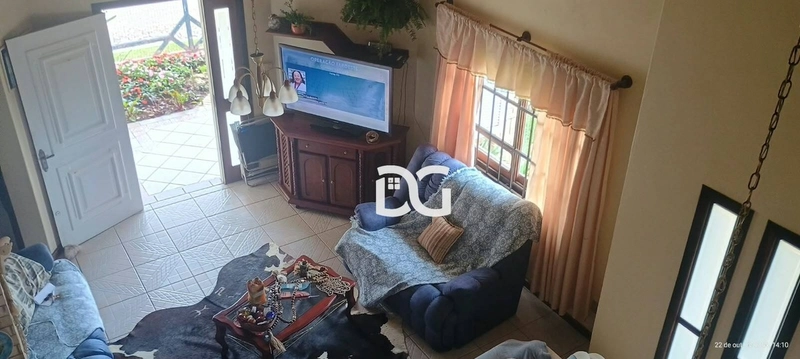 Casa a poucos metros de distância do mar: 8ª foto da galeria de imagens do imóvel