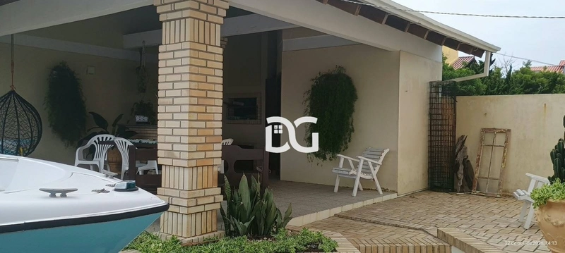 Casa a poucos metros de distância do mar: 3ª foto da galeria de imagens do imóvel