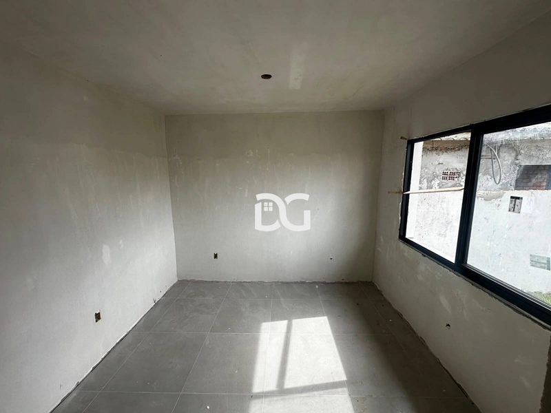 Casa ampla e bem distribuída, composta por 2 dormitórios: 13ª foto da galeria de imagens do imóvel