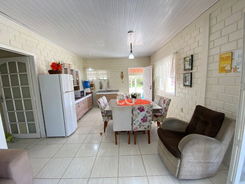 Casa a venda no centro de Tramandaí-RS: 5ª foto da galeria de imagens do imóvel