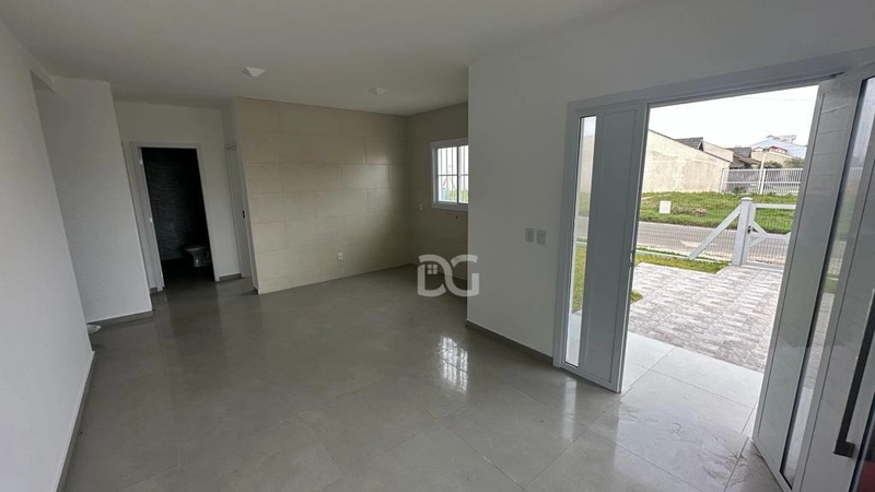 Casa nova a poucos metros do mar para venda.: 7ª foto da galeria de imagens do imóvel