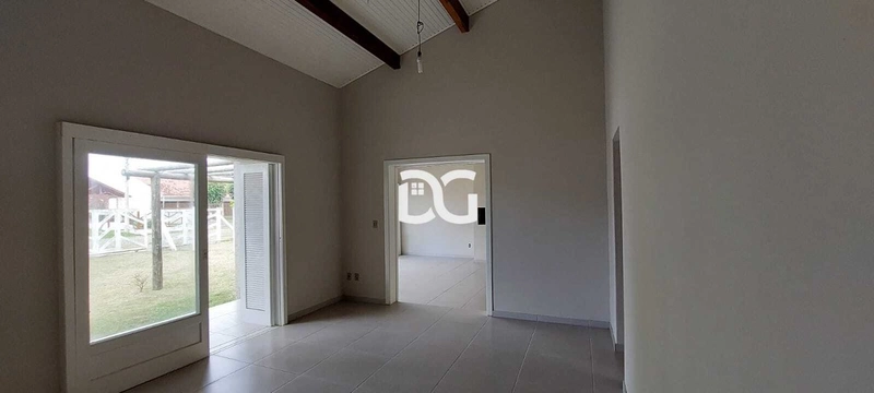 Imóvel espaçoso com 4 dormitórios: 18ª foto da galeria de imagens do imóvel