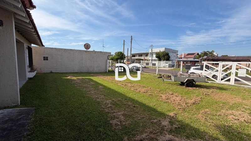 Casa para venda no centro de Tramandaí: 3ª foto da galeria de imagens do imóvel