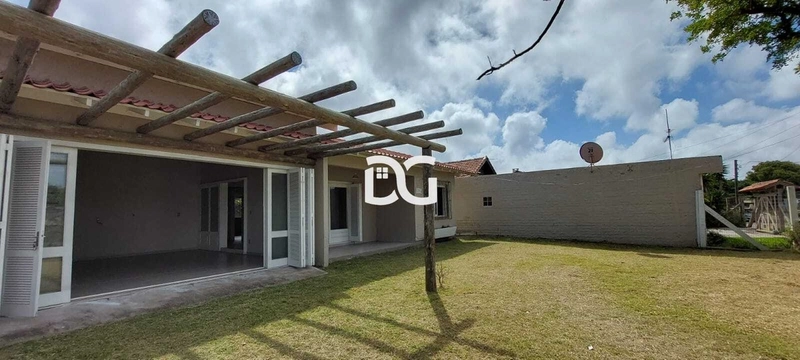 Imóvel espaçoso com 4 dormitórios: 4ª foto da galeria de imagens do imóvel