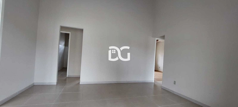 Imóvel espaçoso com 4 dormitórios: 17ª foto da galeria de imagens do imóvel