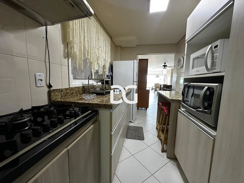 AMPLO APARTAMENTO MOBILIADO PARA VENDA NO CENTRO, DE FRENTE E 2 VAGAS: 8ª foto da galeria de imagens do imóvel