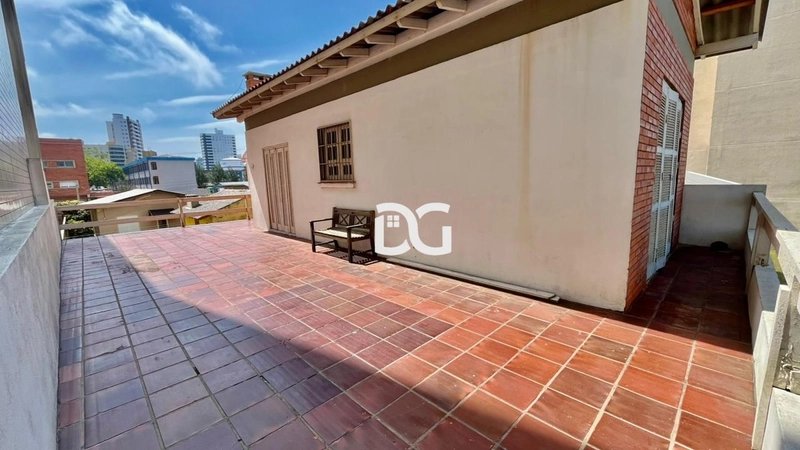 Sobrado de 6 dormitórios: 16ª foto da galeria de imagens do imóvel