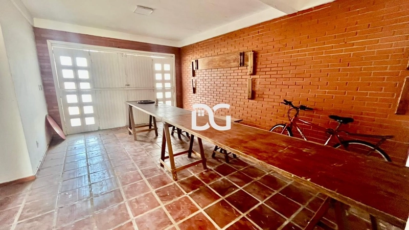 Sobrado de 6 dormitórios: 9ª foto da galeria de imagens do imóvel