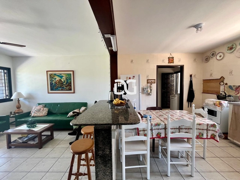 Casa próxima ao centro de Tramandaí-RS: 13ª foto da galeria de imagens do imóvel