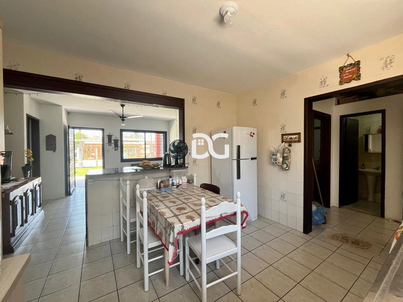 Casa próxima ao centro de Tramandaí-RS: 18ª foto da galeria de imagens do imóvel