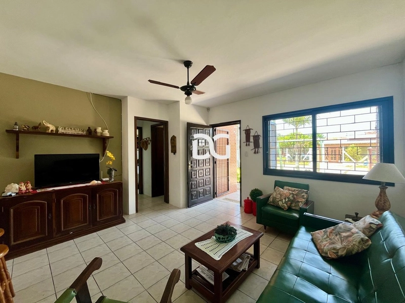 Casa próxima ao centro de Tramandaí-RS: 10ª foto da galeria de imagens do imóvel