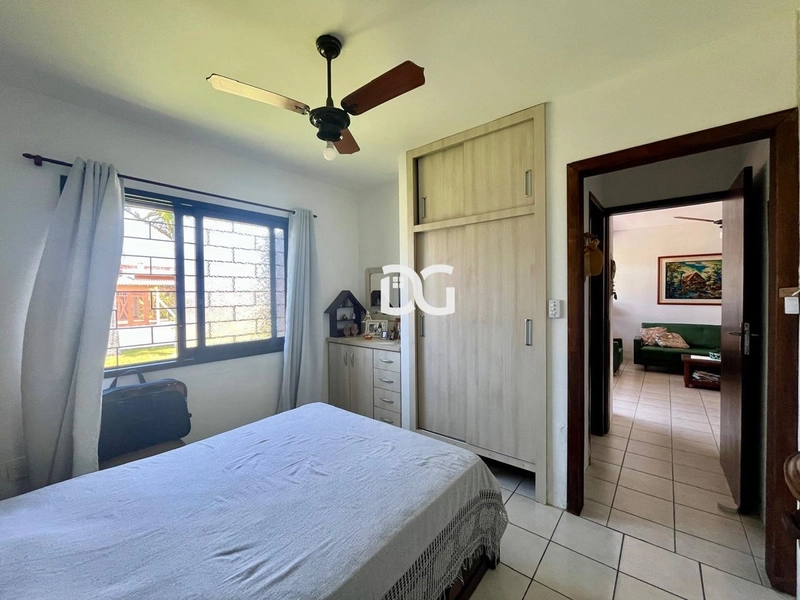 Casa próxima ao centro de Tramandaí-RS: 25ª foto da galeria de imagens do imóvel