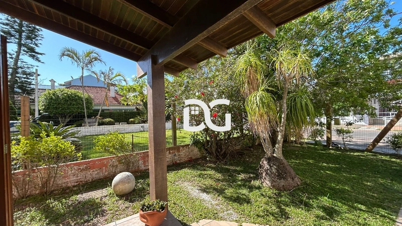 Casa ampla e funcional, composta por 3 dormitórios bem iluminados: 5ª foto da galeria de imagens do imóvel