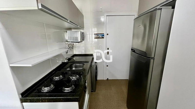 Apartamento de 2 dormitórios de frente para a avenida: 4ª foto da galeria de imagens do imóvel