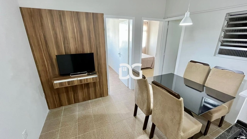 Apartamento de 2 dormitórios de frente para a avenida: 2ª foto da galeria de imagens do imóvel