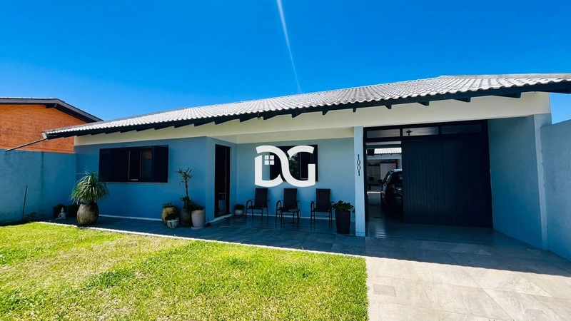 Casa em região central de Imbé: 1ª foto da galeria de imagens do imóvel