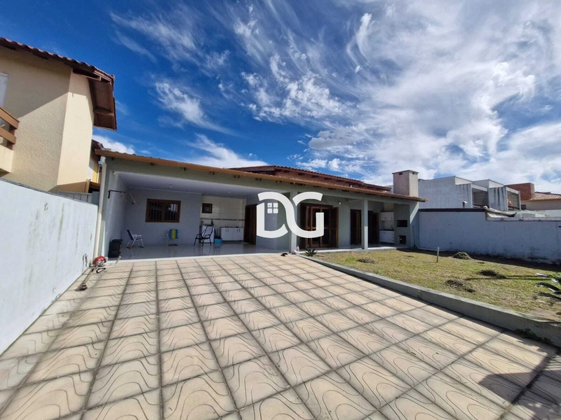 Excelente casa para venda em Tramandaí: 3ª foto da galeria de imagens do imóvel