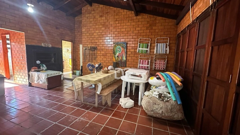 CASA COM PISCINA PARA VENDA: 11ª foto da galeria de imagens do imóvel