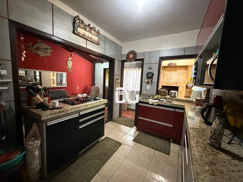 Casa térrea de esquina, ideal para quem busca conforto e praticidade.: 9ª foto da galeria de imagens do imóvel