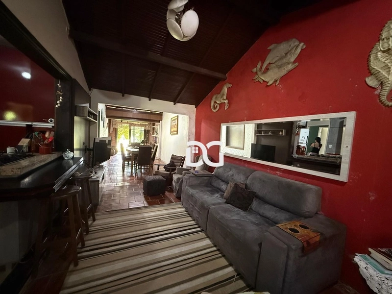 Casa térrea de esquina, ideal para quem busca conforto e praticidade.: 6ª foto da galeria de imagens do imóvel