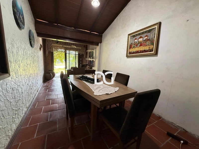 Casa térrea de esquina, ideal para quem busca conforto e praticidade.: 11ª foto da galeria de imagens do imóvel