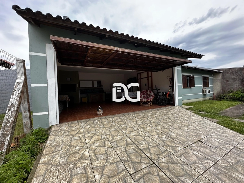 Ampla casa composta por 6 dormitórios, ideal para famílias grandes: 4ª foto da galeria de imagens do imóvel