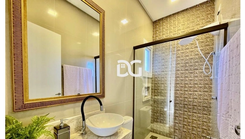 Casa composta de 3 dormitórios e pé direito alto: 18ª foto da galeria de imagens do imóvel