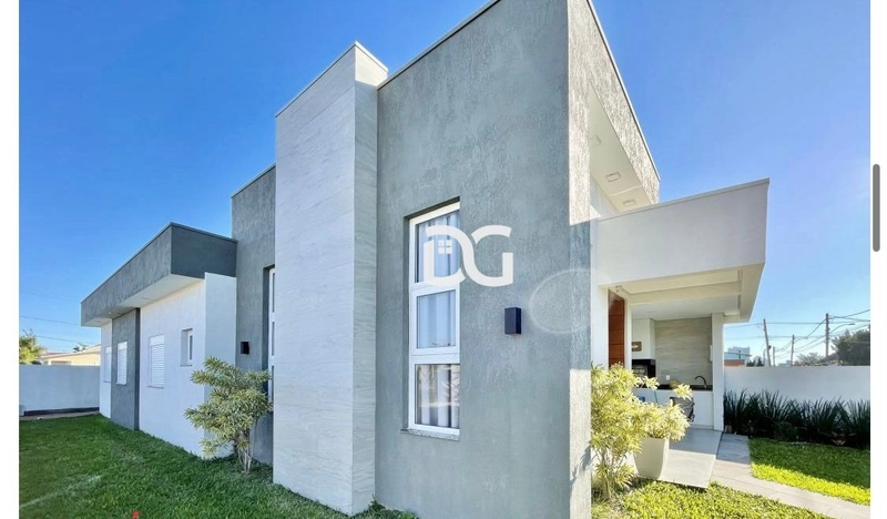 Casa composta de 3 dormitórios e pé direito alto: 5ª foto da galeria de imagens do imóvel