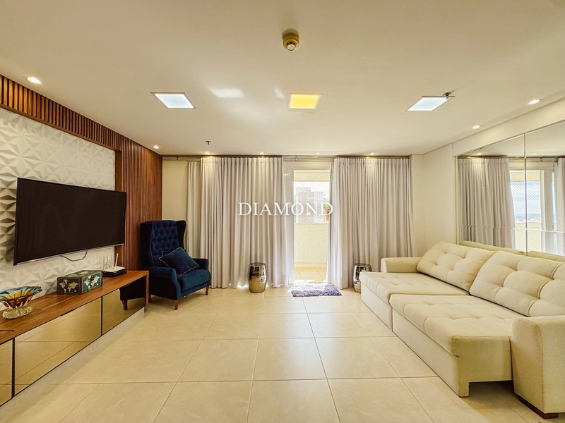 Apartamento mobiliado no Brookfield Towers: 1ª foto da galeria de imagens do imóvel