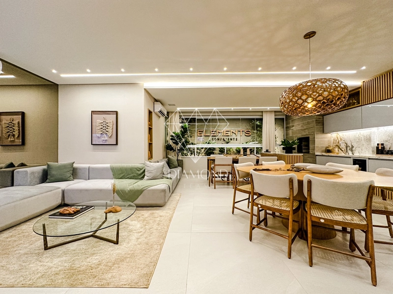 Apartamento de 3 Suítes próximo à Praça do Sol: 2ª foto da galeria de imagens do imóvel