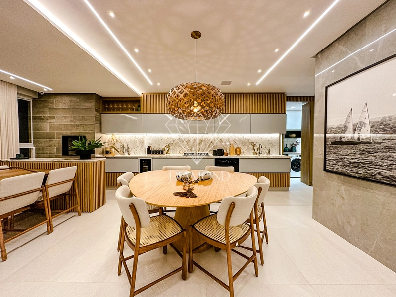 Apartamento de 3 Suítes próximo à Praça do Sol: 4ª foto da galeria de imagens do imóvel