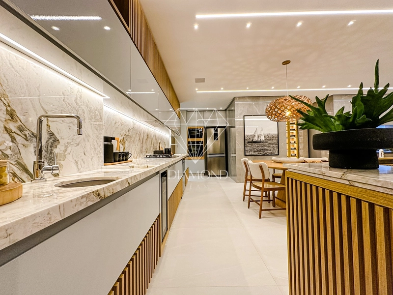 Apartamento de 3 Suítes próximo à Praça do Sol: 7ª foto da galeria de imagens do imóvel