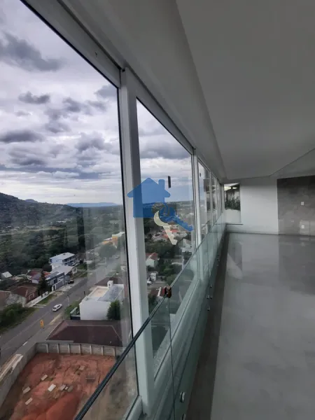 Apartamento à Venda com 228m², 3 Dormitórios e 3 vagas: 8ª foto da galeria de imagens do imóvel