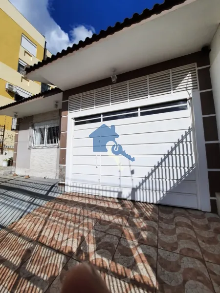 Casa bairro Bom Fim: 1ª foto da galeria de imagens do imóvel