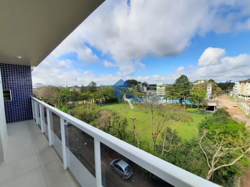 Apartamento 2 dormitórios com garagem, 500 metros da UFSM: 1ª foto da galeria de imagens do imóvel