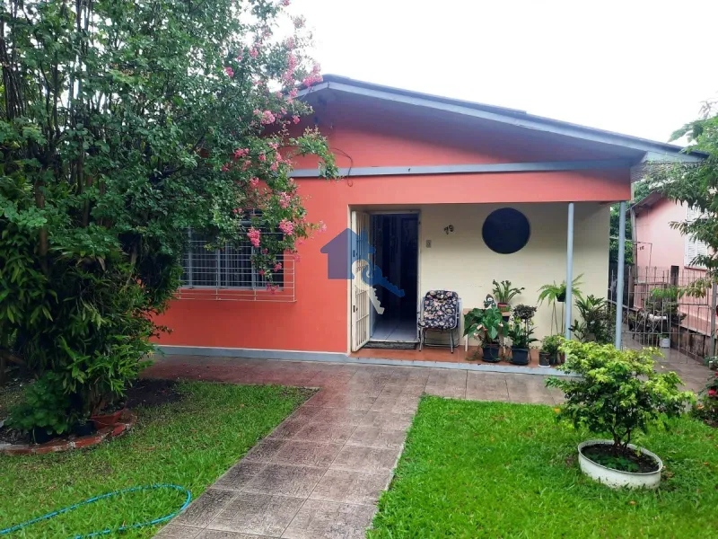 Casa 3 dormitórios com 3 vagas de garagens próximo da BR 392: 3ª foto da galeria de imagens do imóvel