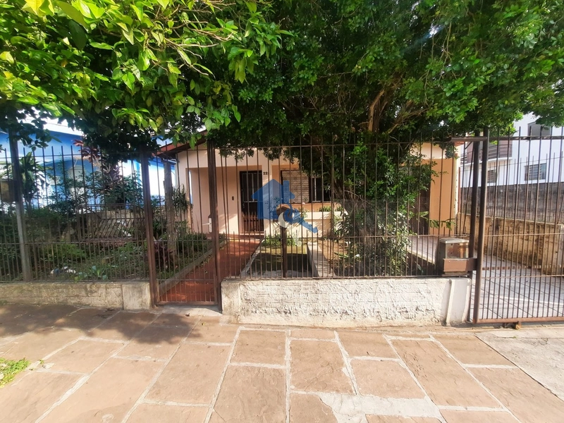 Casa 2 dormitórios, (suíte), Garagem/ bairro Patronato: 3ª foto da galeria de imagens do imóvel
