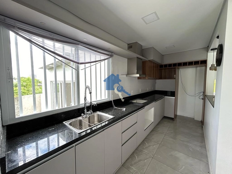 Casa 3 dormitórios de alto padrão Itararé, Santa Maria, RS: 11ª foto da galeria de imagens do imóvel
