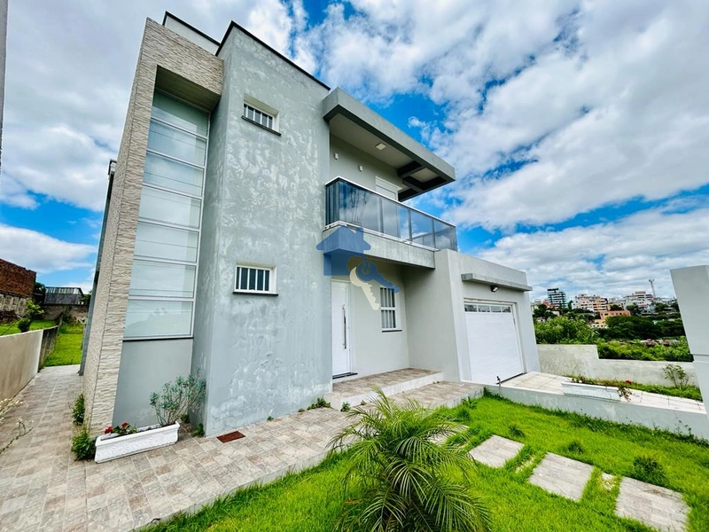 Casa 3 dormitórios de alto padrão Itararé, Santa Maria, RS: 1ª foto da galeria de imagens do imóvel