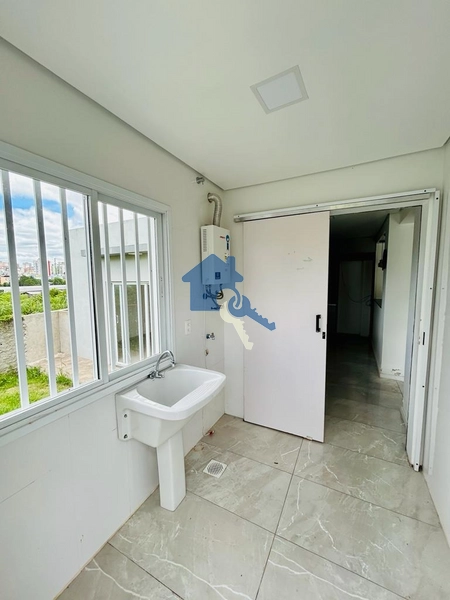 Casa 3 dormitórios de alto padrão Itararé, Santa Maria, RS: 10ª foto da galeria de imagens do imóvel