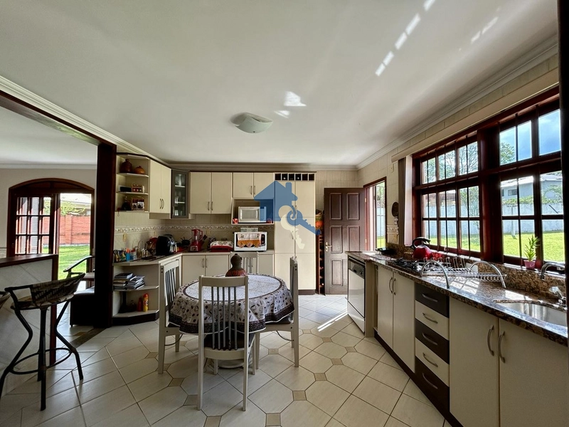 Uma bela Casa para sua Família: 10ª foto da galeria de imagens do imóvel