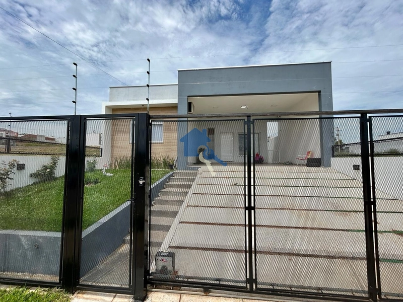 Casa 3 dormitórios sendo 1 suíte, garagem para 2 carros: 2ª foto da galeria de imagens do imóvel