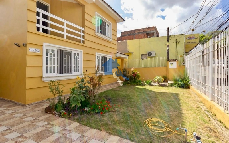 Casa ambientes amplos no bairro Nonoai: 1ª foto da galeria de imagens do imóvel